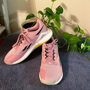 LIKE NEW. Reebok Nanoflex TR 2.0 Women's Training Shoes.